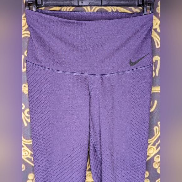 Nike Zonal Strength Training Tight Purple Size Medium - Picture 6 of 13